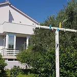 In Sv. Filip I Jakov 53596 Sveti Filip i Jakov