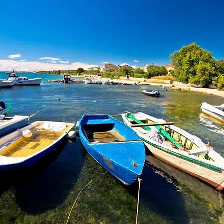 In Sv. Filip I Jakov 53596 דירה סבטי פיליפ אי ג'קוב