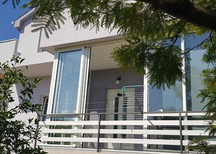 Апартаменты In Sv. Filip I Jakov 53596