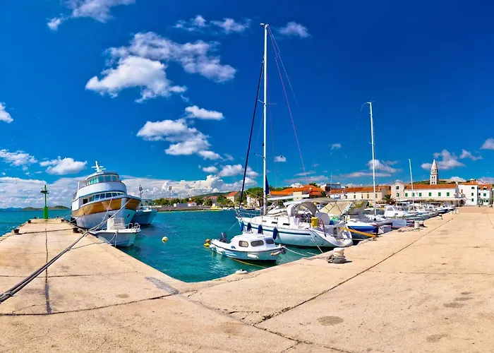 In Sv. Filip I Jakov 53596 דירה סבטי פיליפ אי ג'קוב